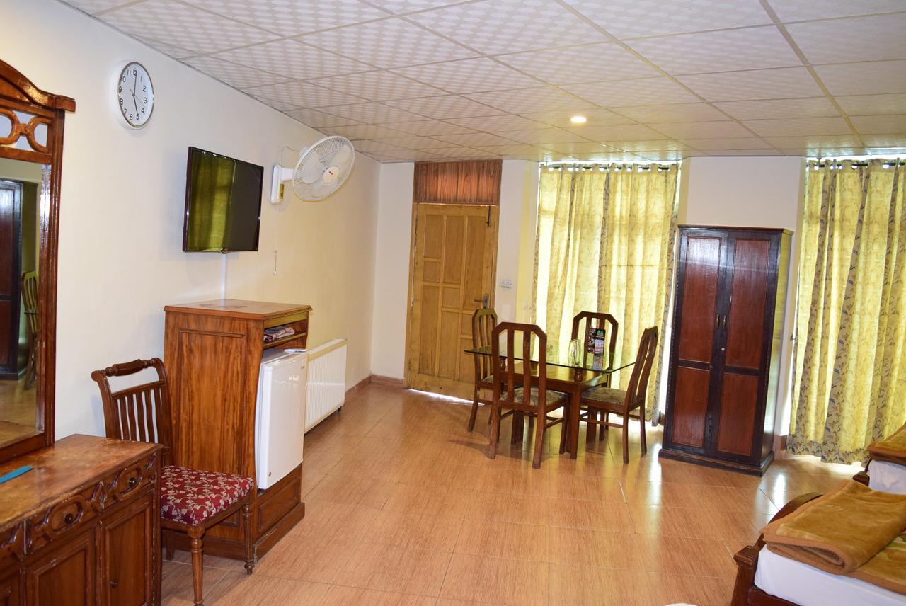 Hotel Move-N-Pick Murree Exterior foto