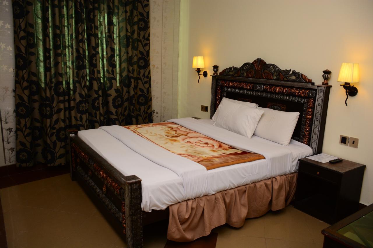 Hotel Move-N-Pick Murree Exterior foto