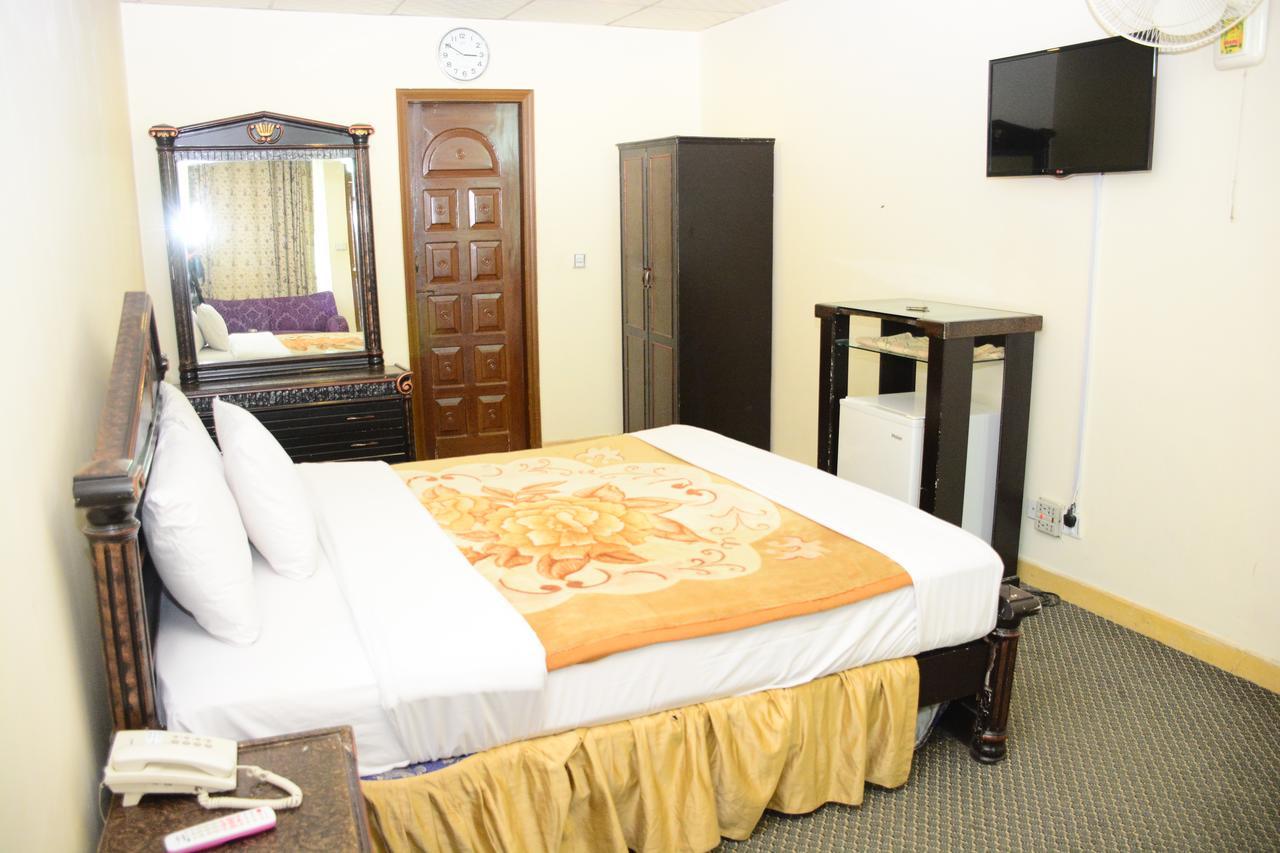 Hotel Move-N-Pick Murree Exterior foto