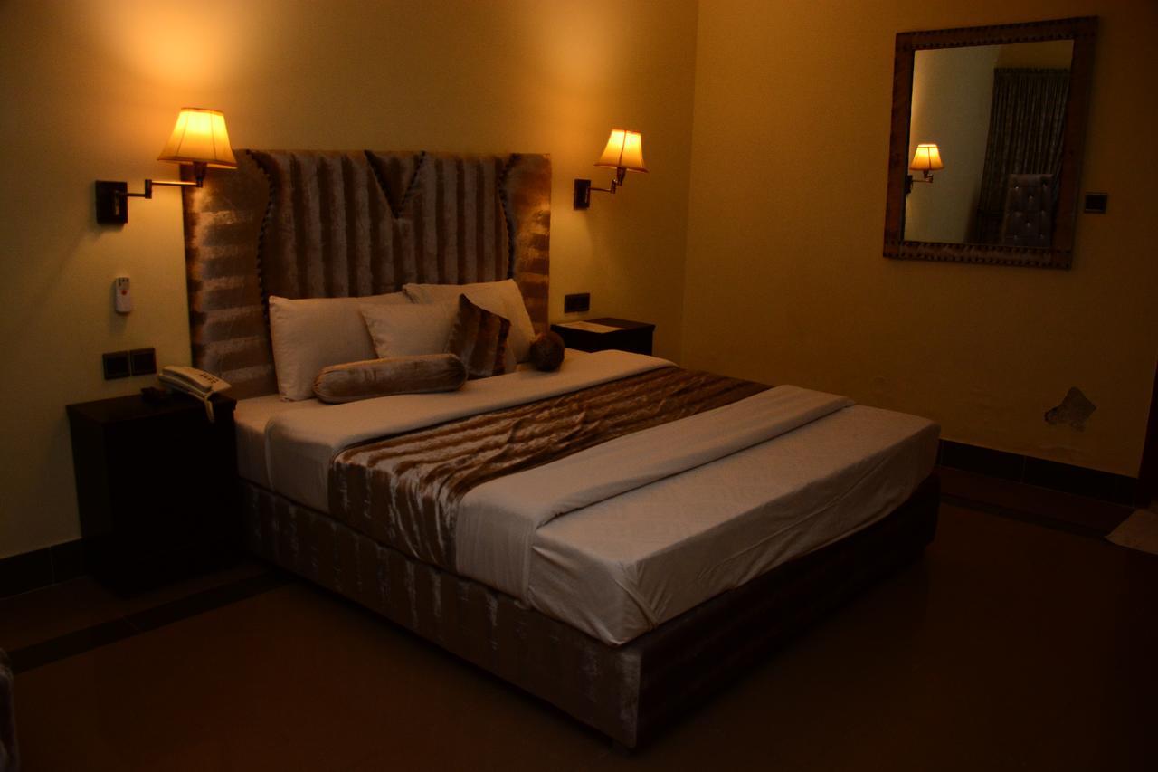 Hotel Move-N-Pick Murree Exterior foto